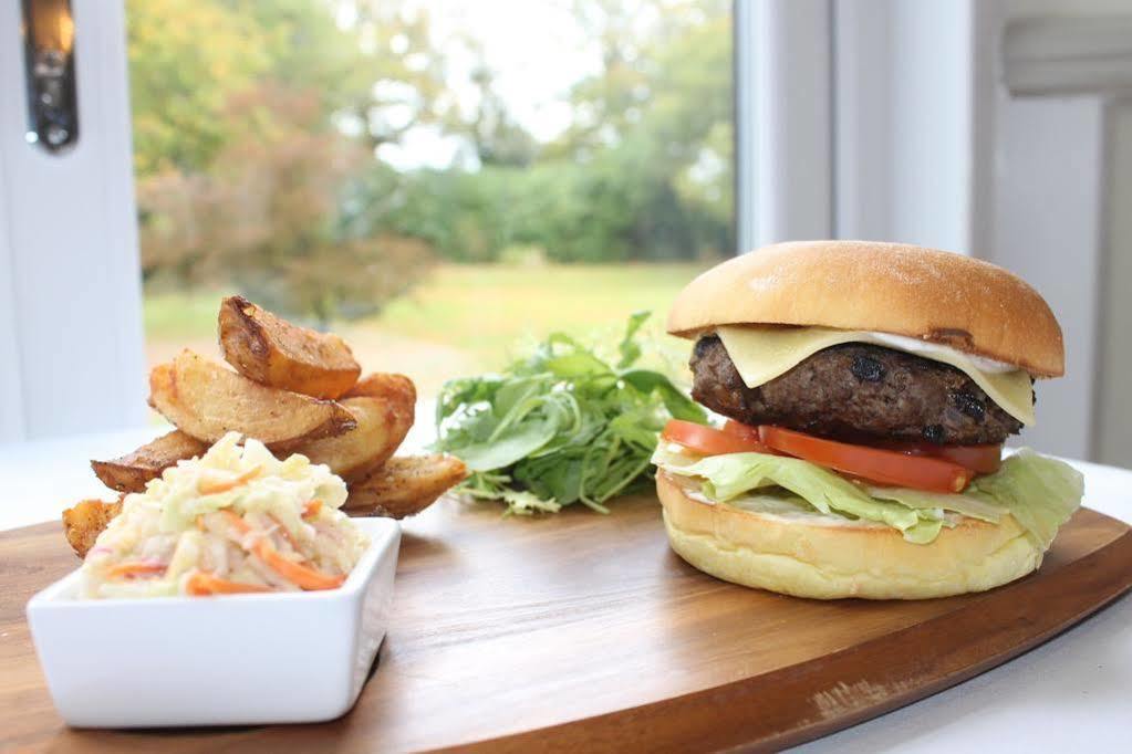 סווינדון Lydiard Park Hotel & Conference Centre מראה חיצוני תמונה